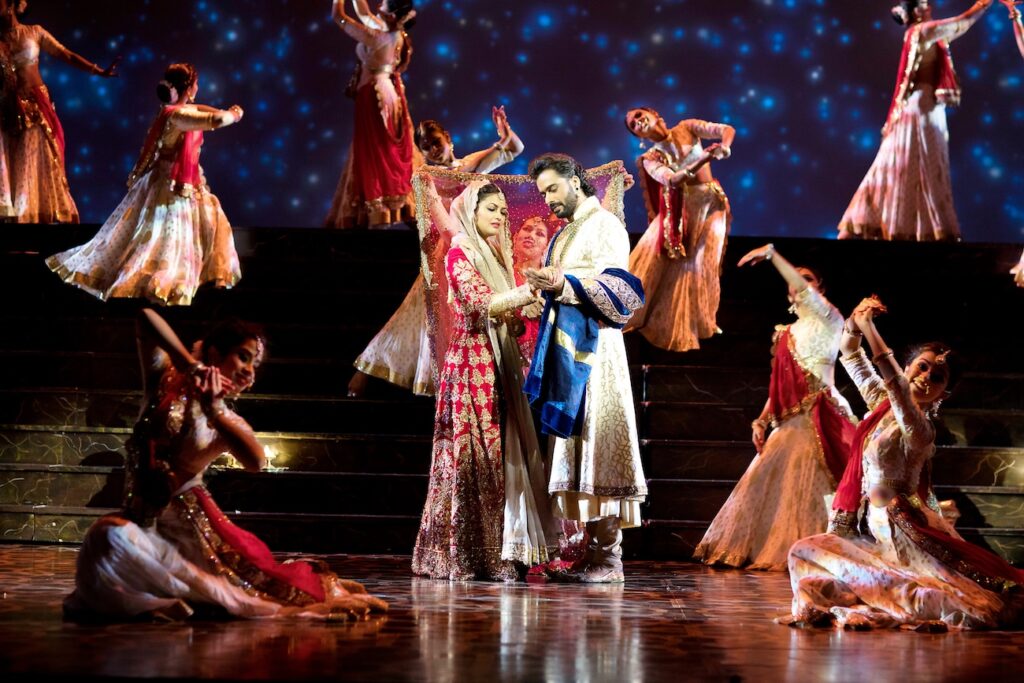 Mughal-E-Azam Flash Mob Performs At New York Times Square In Brilliant Display Of Indian Culture | Watch